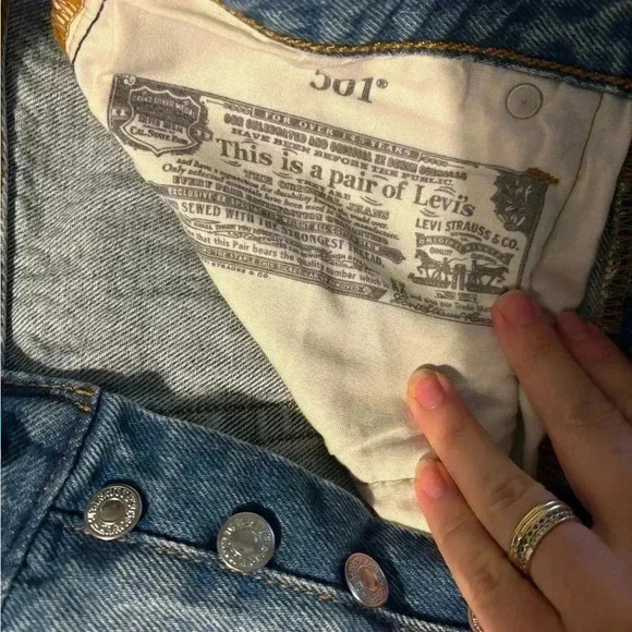 Vintage Levi 501 - Picture 4 of 14